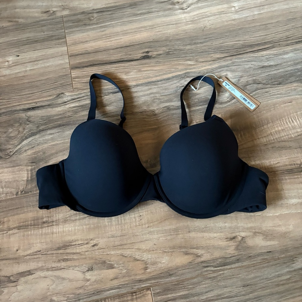 NWT Skims Bra